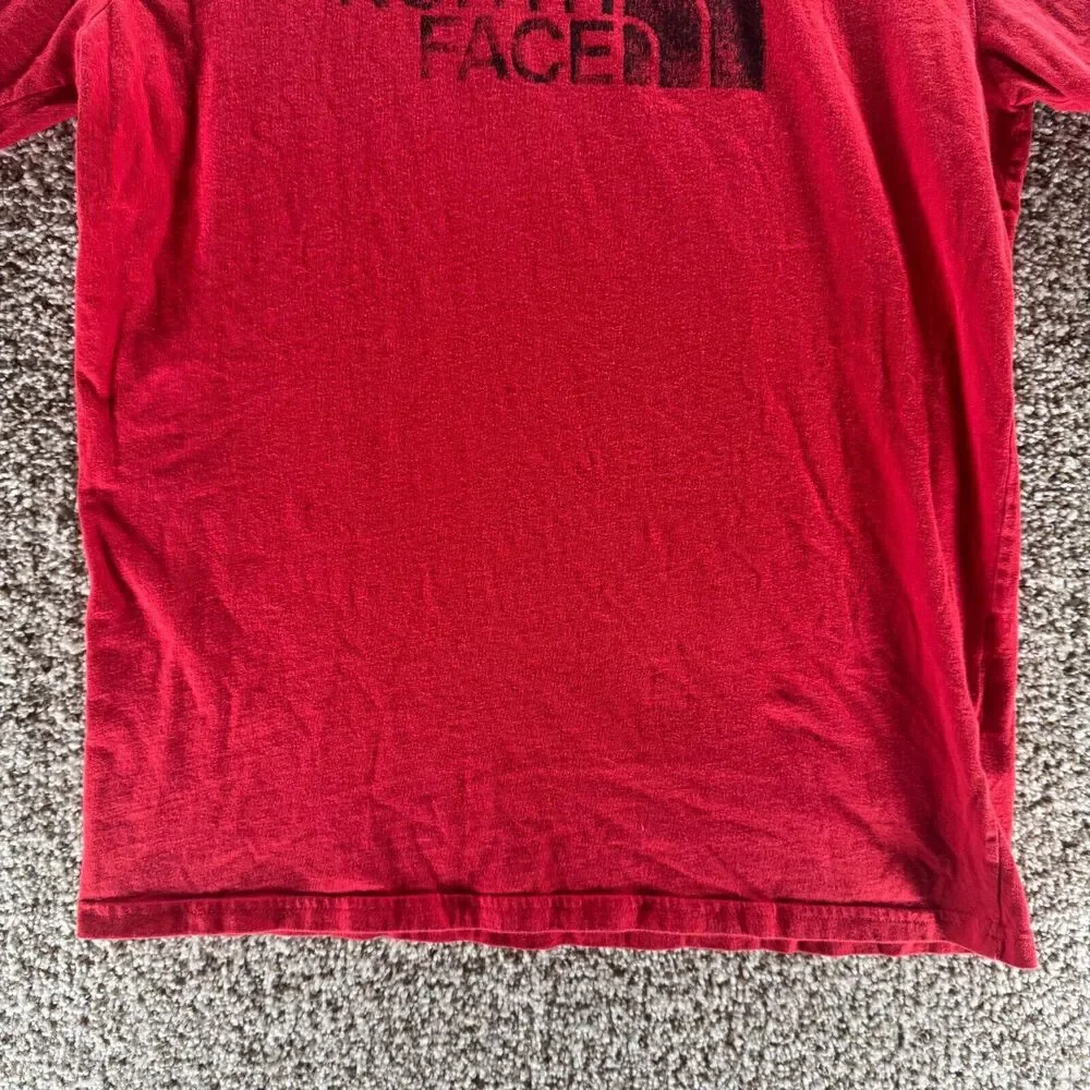 The‎ North Face Shirt Men Medium Red Crew Neck Standard Outdoors Hiking Cotton